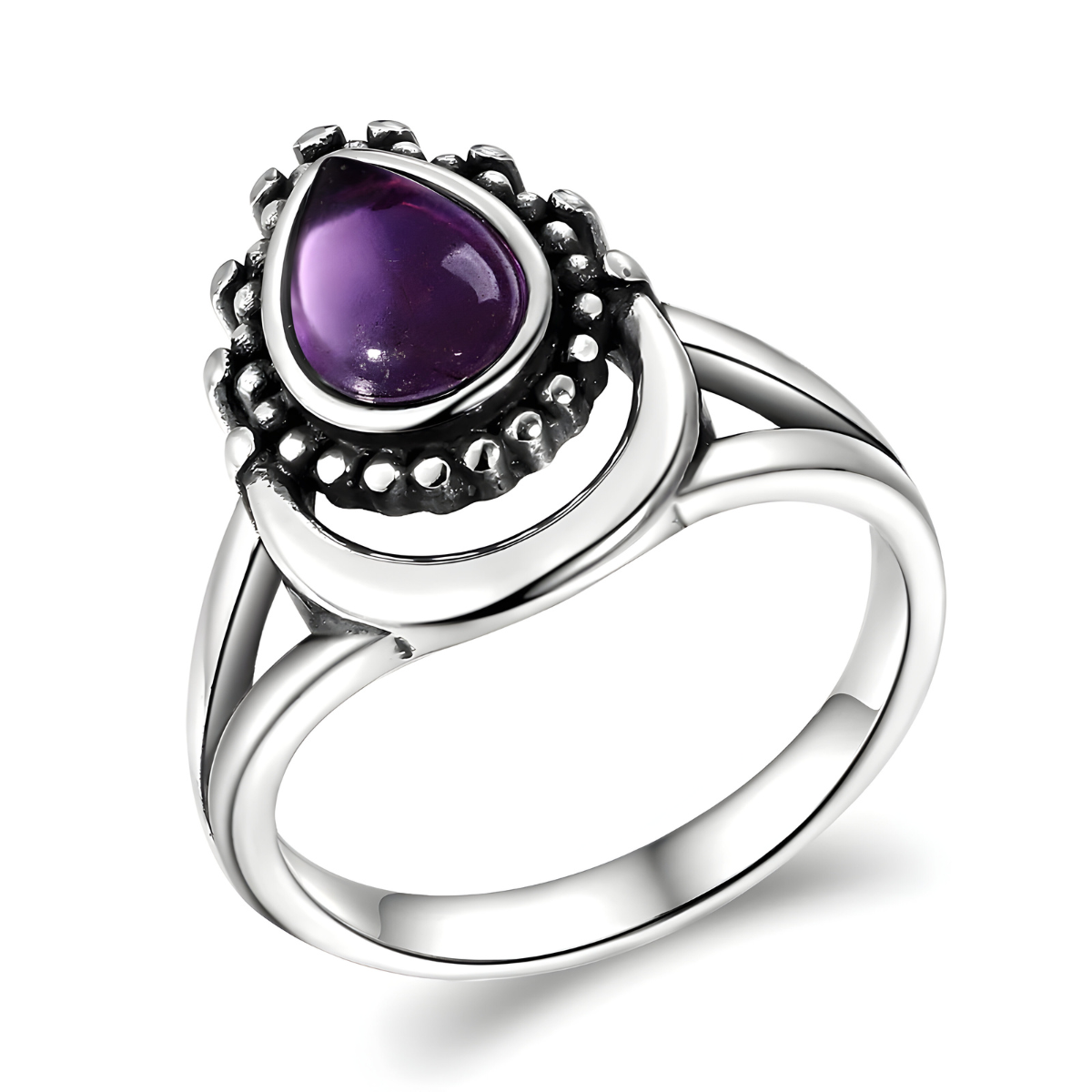 bague améthyste argent avec pierre poire violette en cabochon entourée de perles métalliques sur anneau double argenté