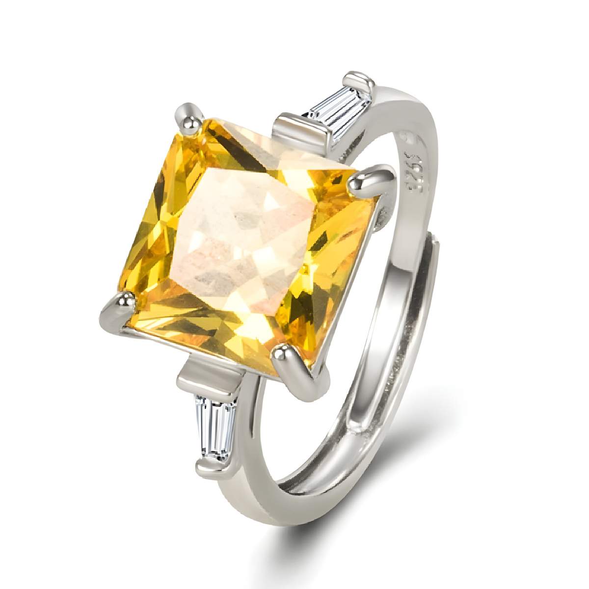 bague citrine argent avec pierre carrée facettée et détails baguette