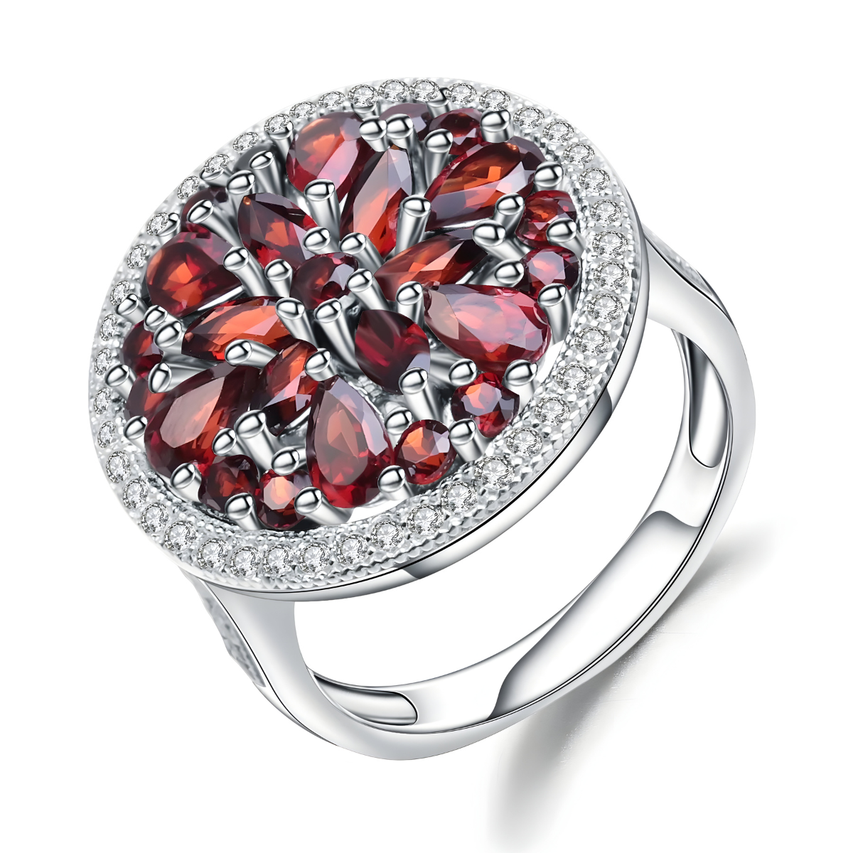 bague grenat bohème en argent avec pierres en forme de goutte et cercle pavé de zircon