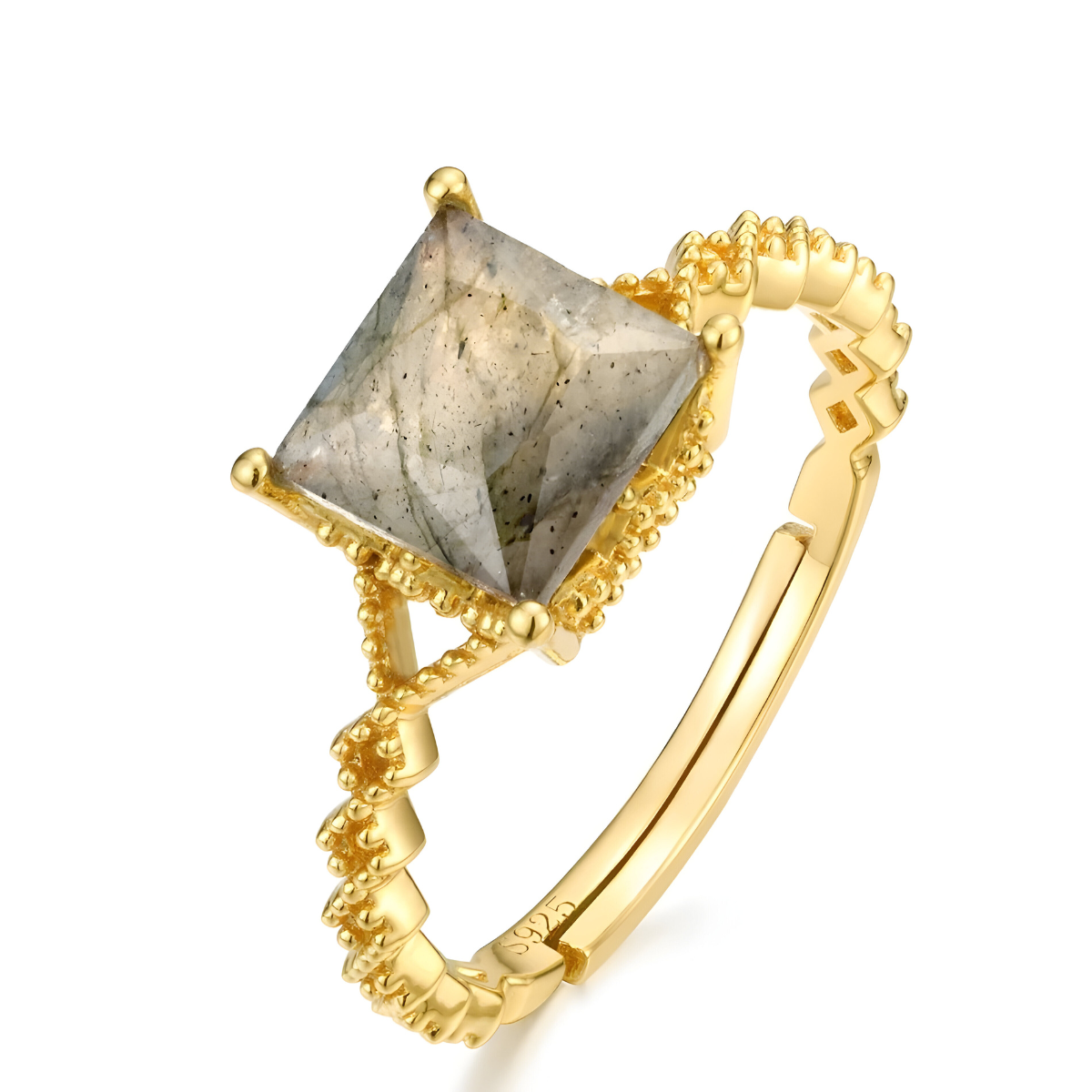 bague labradorite or avec pierre carrée facettée et monture dorée ornée de détails géométriques perlés