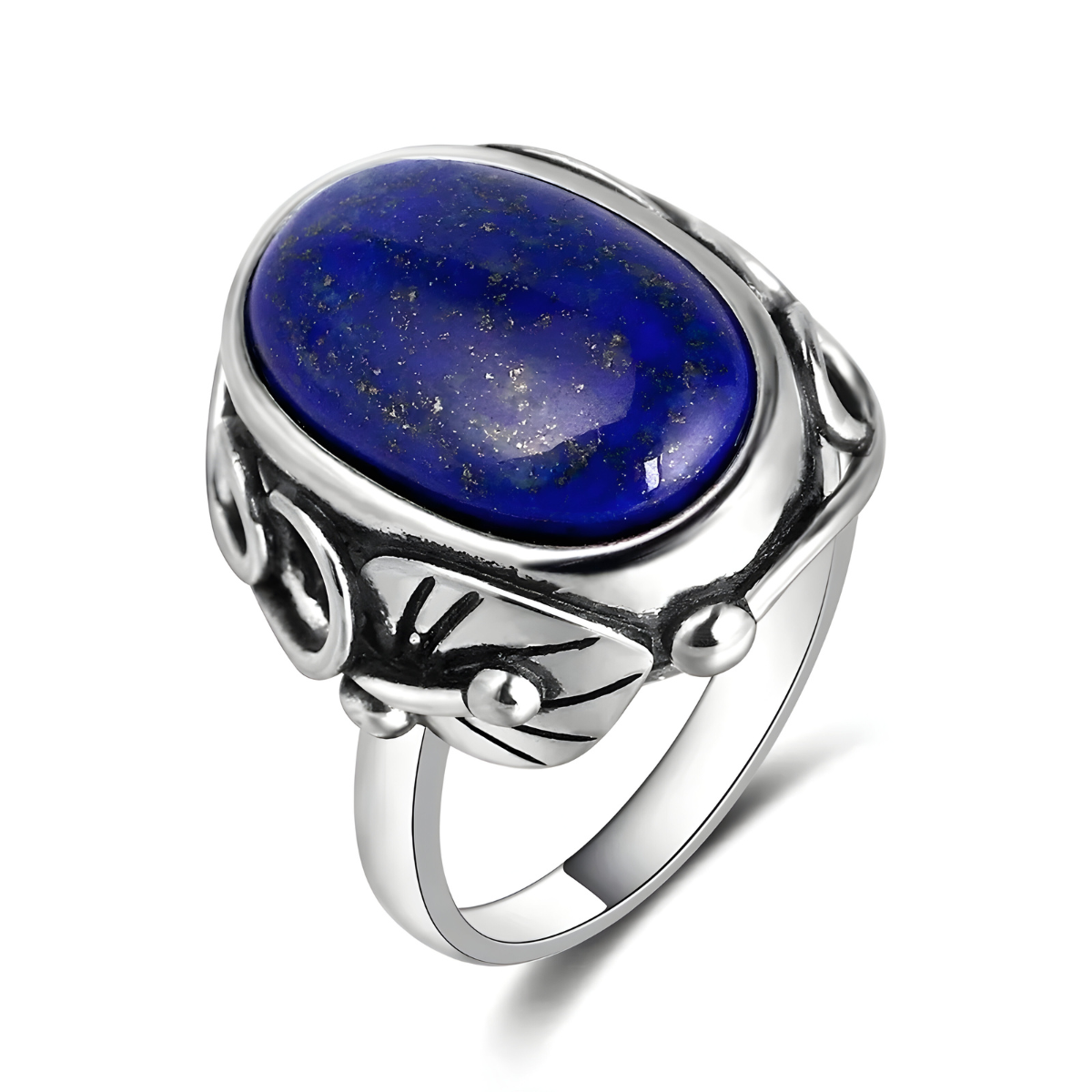 bague lapis lazuli argent avec pierre ovale bleu profond aux inclusions dorées et anneau orné de motifs gravés style vintage