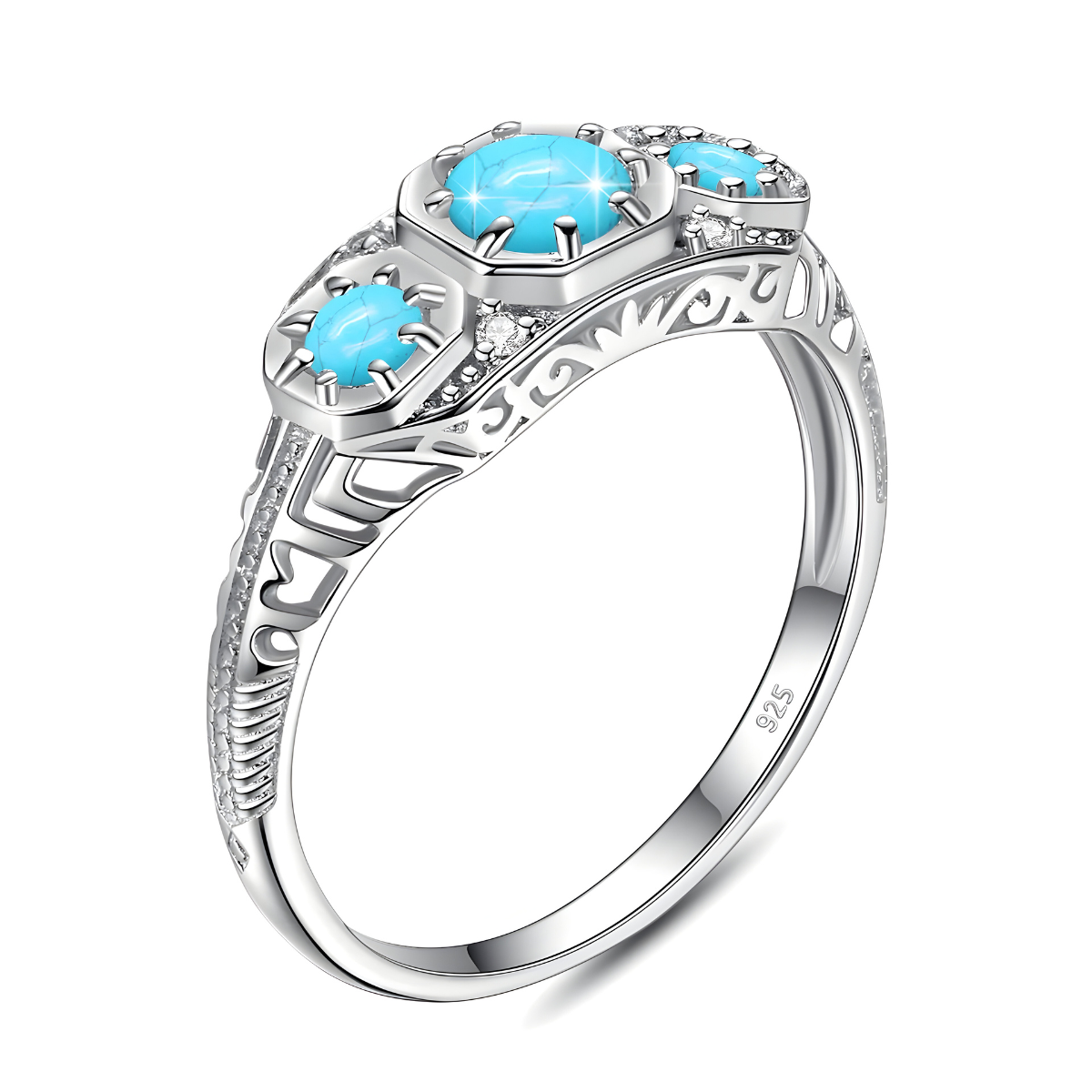 Bague turquoise navajo en argent 925 ornée de trois pierres bleu ciel serties sur un anneau ajouré décoré de motifs géométriques gravés