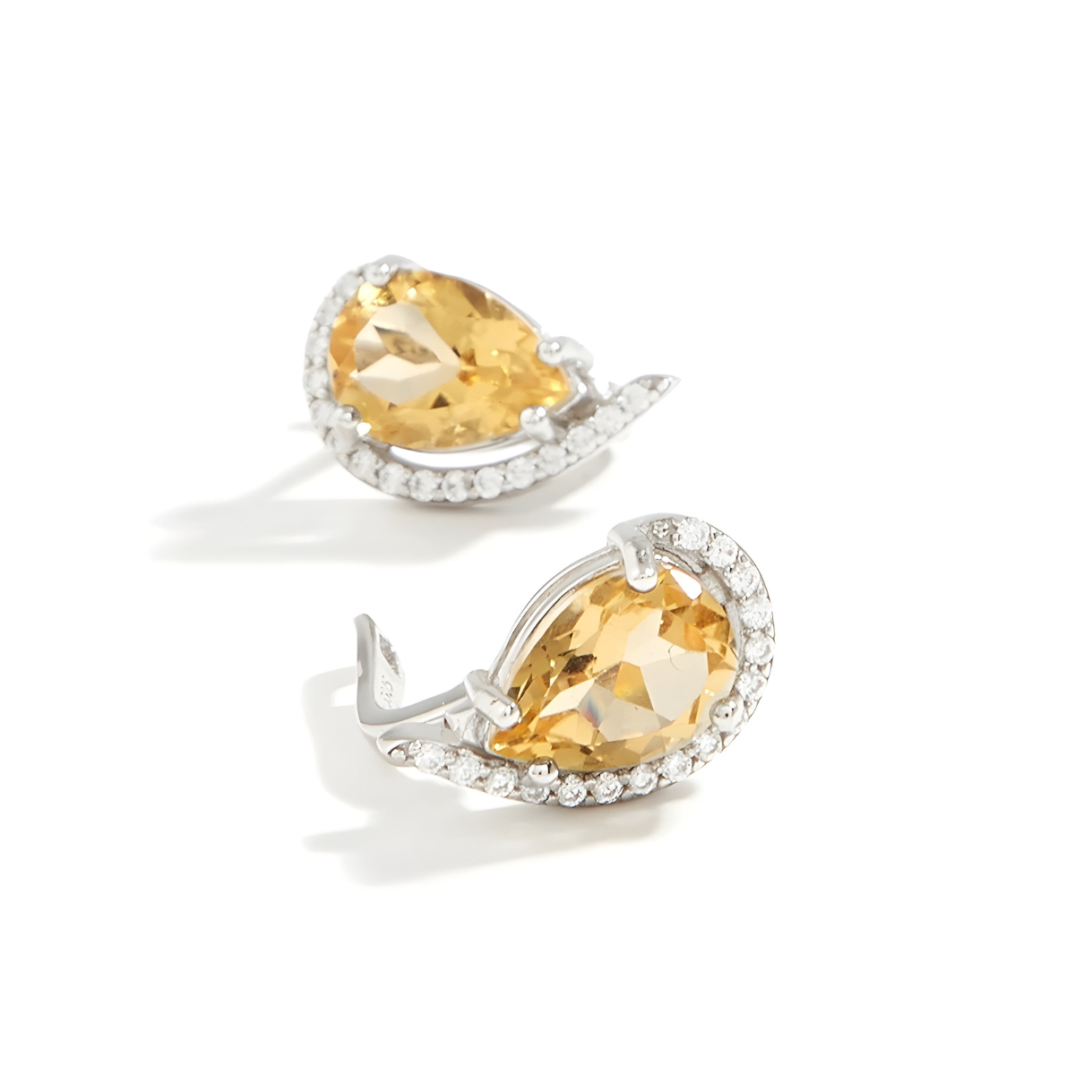 Boucles d’oreilles en citrine taille poire avec sertissage pavé en forme de vague en argent