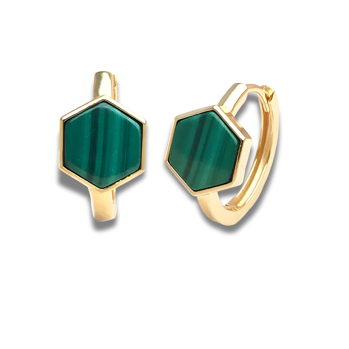 Boucles d’oreilles malachite avec pierre verte hexagonale sertie sur une monture dorée à anneau discret