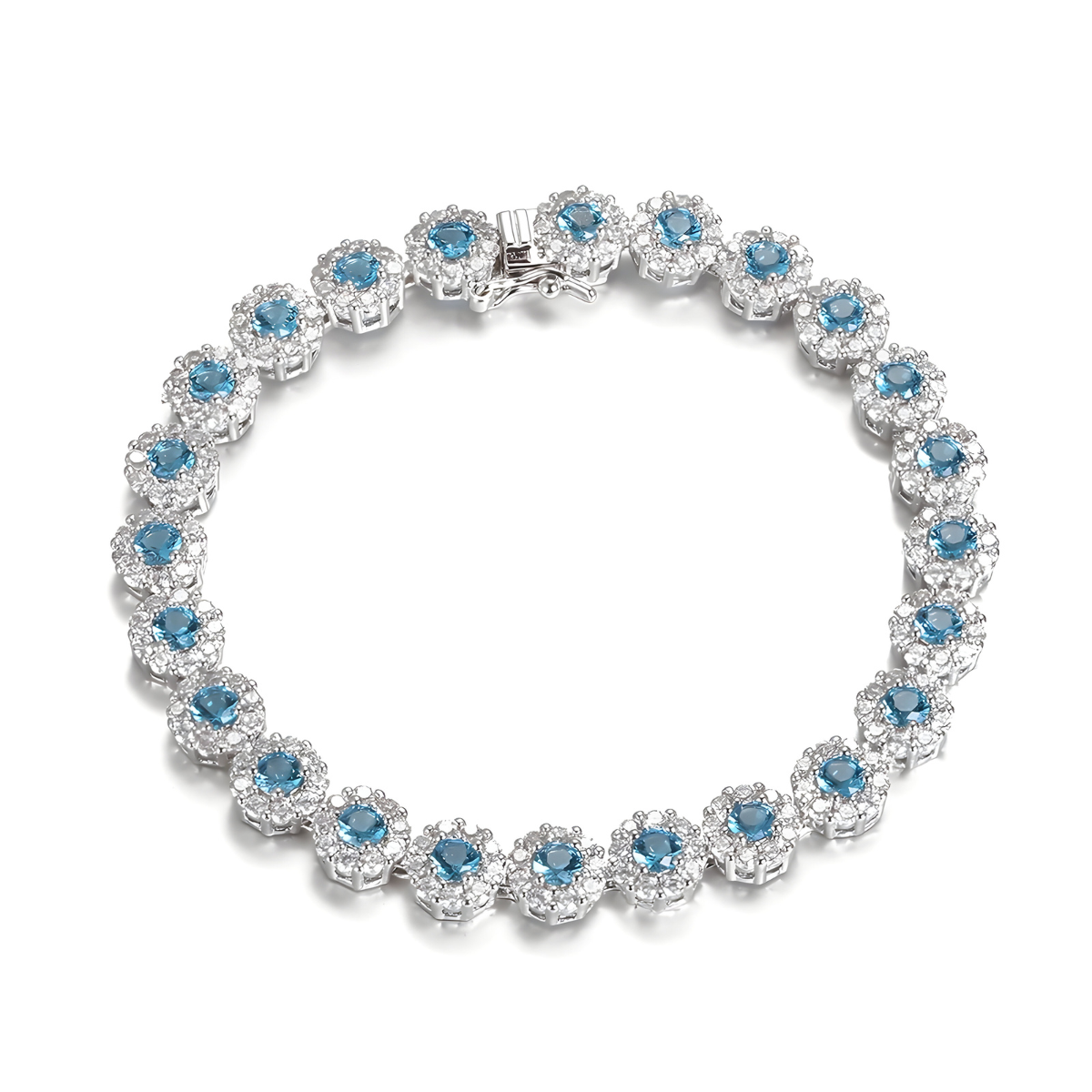 Bracelet aigue marine en argent composé de pierres bleues rondes entourées de petits cristaux transparents sertis en motifs floraux réguliers