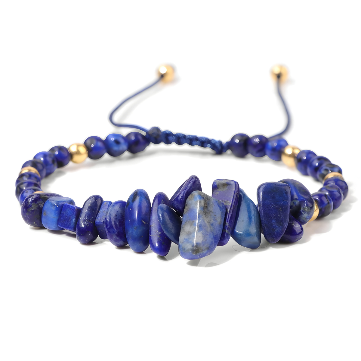 bracelet lapis lazuli véritable avec éclats polis irréguliers, perles bleues rondes et détails dorés sur cordon bleu ajustable