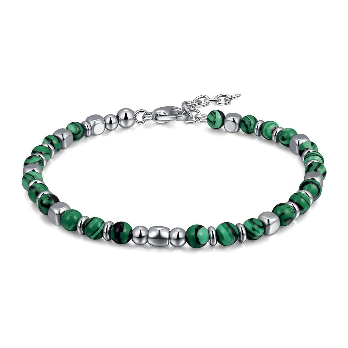 bracelet malachite argent composé de petites perles vertes veinées et d’éléments métalliques argentés avec fermoir à mousqueton