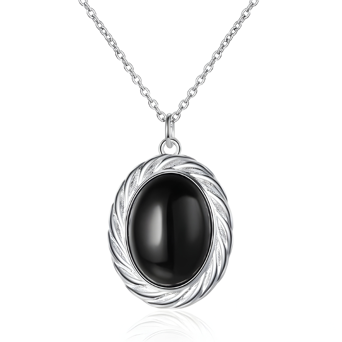 Collier obsidienne avec pendentif ovale, serti dans un cadre argenté orné d’un motif de torsade