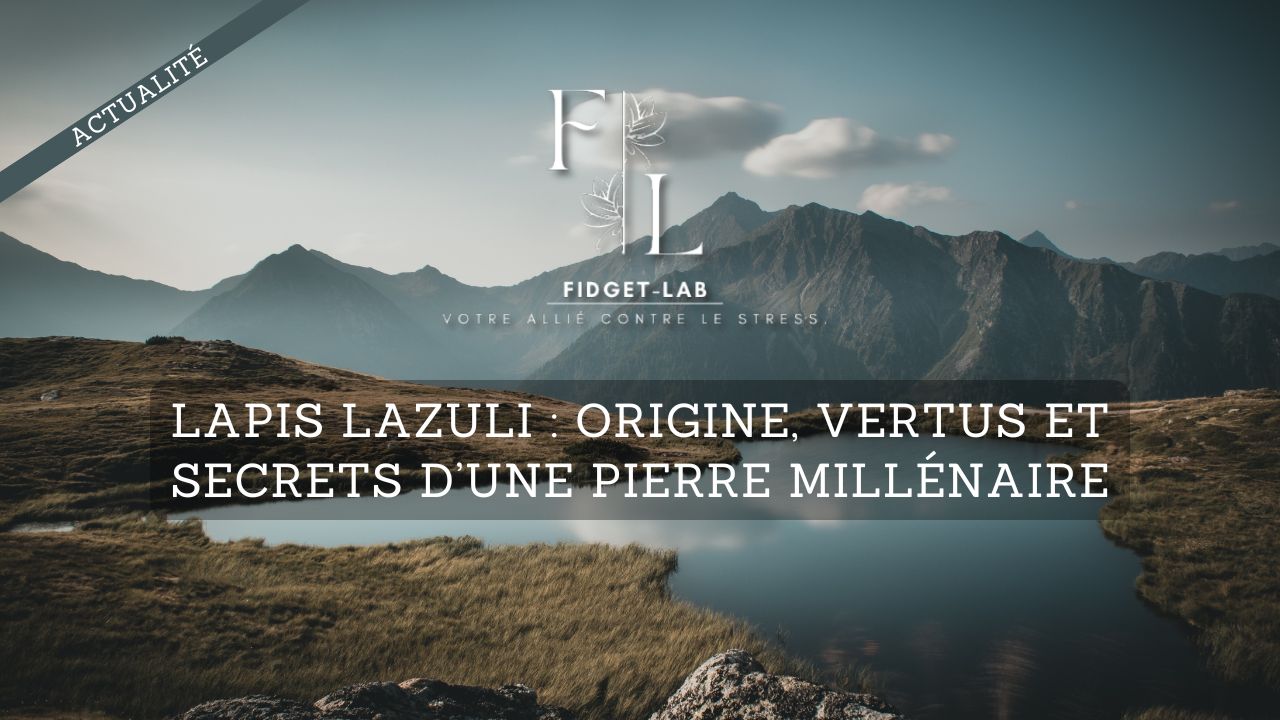 Lapis lazuli, pierre naturelle bleue aux vertus en lithothérapie, illustrant l’origine et les bienfaits d’une pierre millénaire.