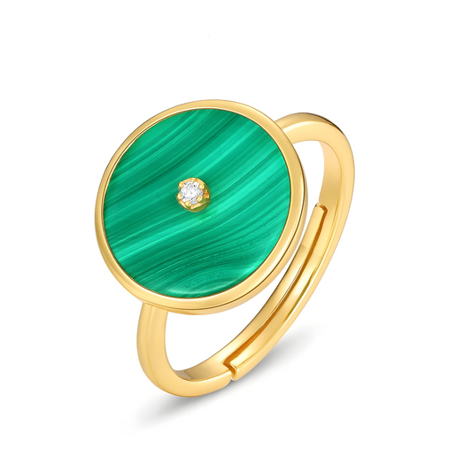 bague malachite ronde verte avec motif circulaire et pierre centrale sur monture dorée ajustable