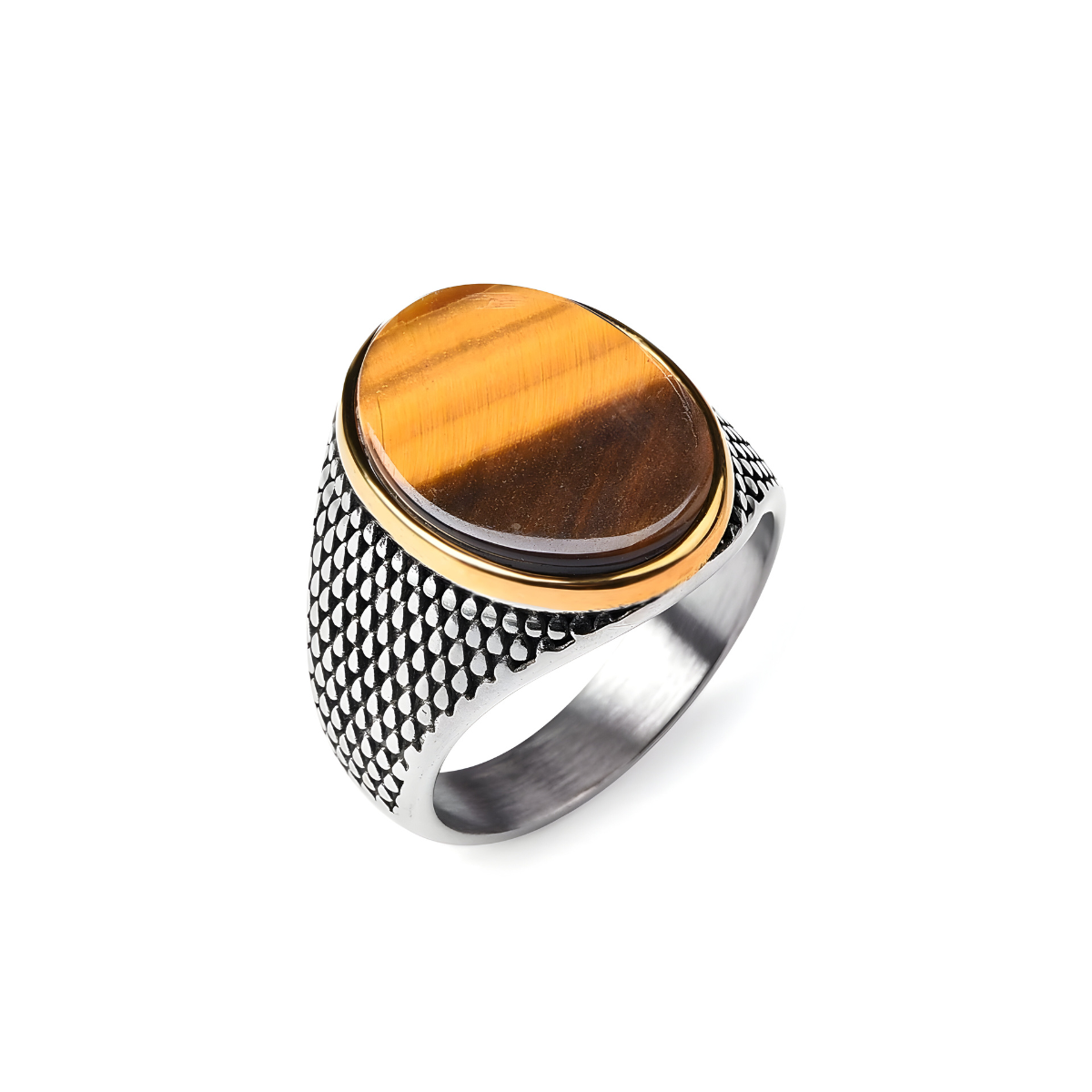 Bague oeil de tigre avec pierre ovale marron clair polie montée sur un anneau argenté texturé à motif écaille et bordure dorée lisse