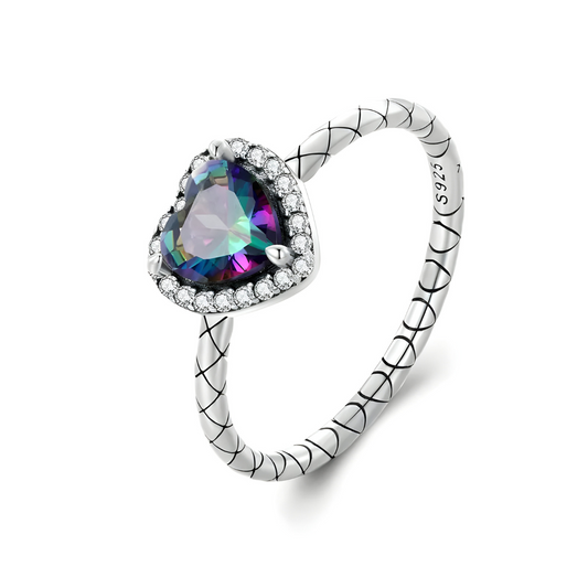 Bague tourmaline cœur multicolore sertie de zirconiums sur un anneau argenté gravé
