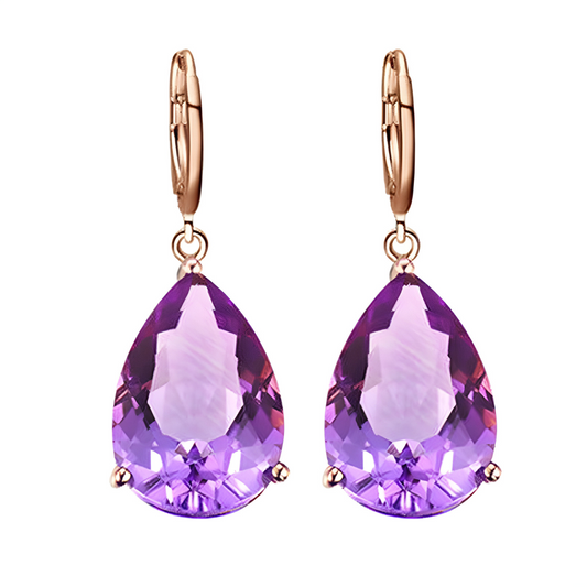 Boucles d’oreilles améthyste en forme de goutte facettée montée sur attache dorée rose avec serti discret à trois griffes
