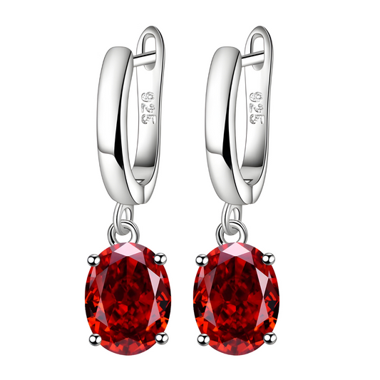 Boucles d’oreilles pendantes en grenat rouge éclatant, montées sur créoles en argent 925 pour une élégance intemporelle