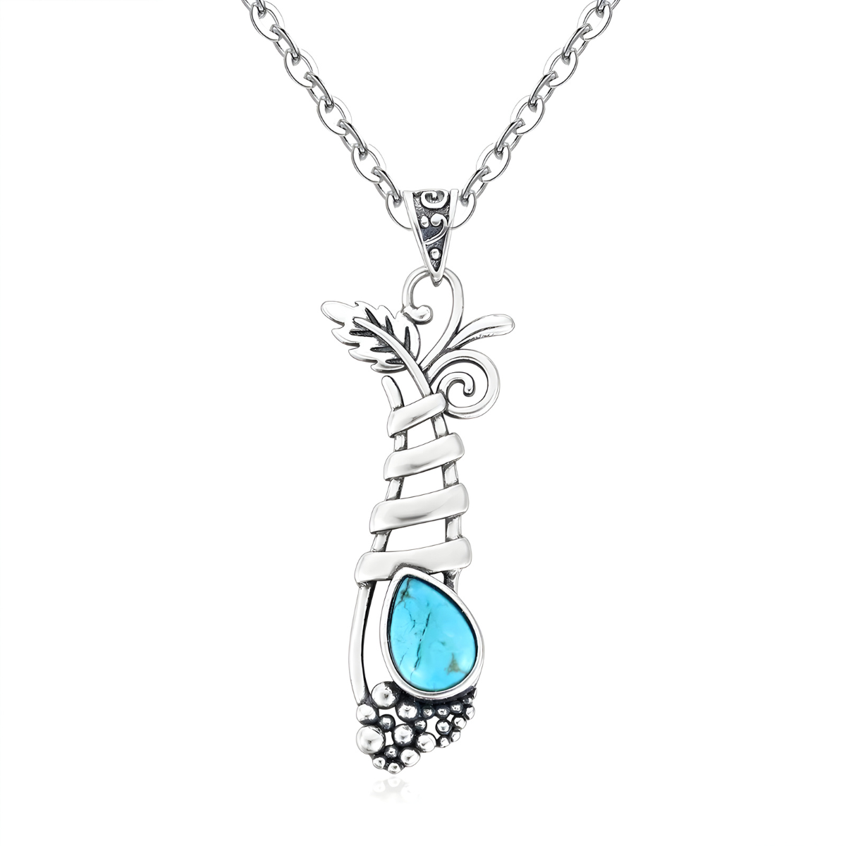 Un Collier Turquoise Bleu en argent, doté d’un pendentif torsadé orné d’une pierre turquoise en forme de goutte et de petits motifs perlés