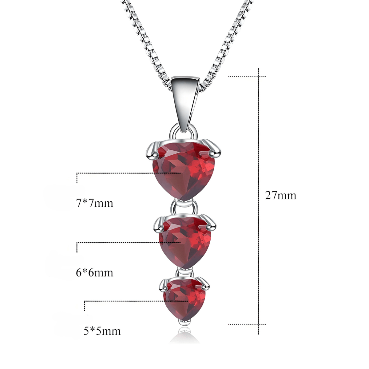 Collier grenat avec pendentif en cascade de trois pierres rouges taillées en cœur et monture en argent